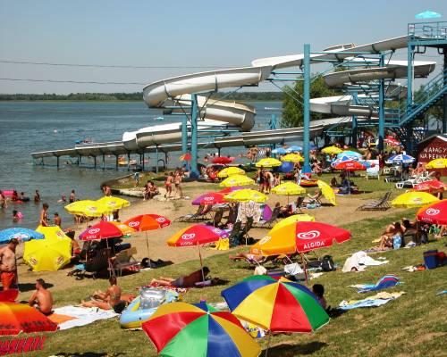 Félmilliárd forintból újult meg a Tisza-tó Strand Abádszalókon